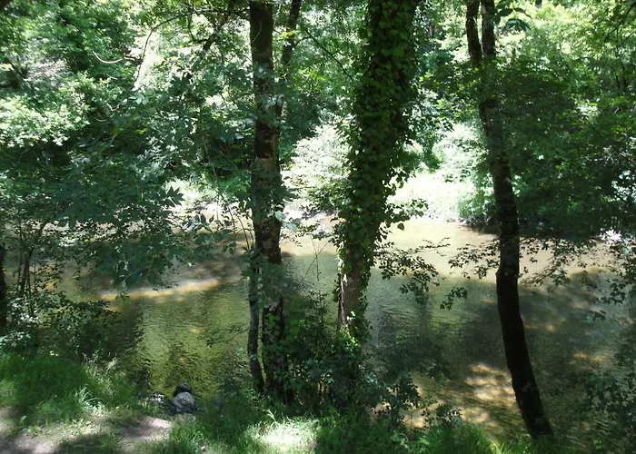 La Longere De 3* Cabanes (Tarn)